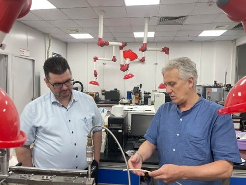 新材料技術研發(fā) 推動印刷包裝行業(yè)的創(chuàng)新與變革